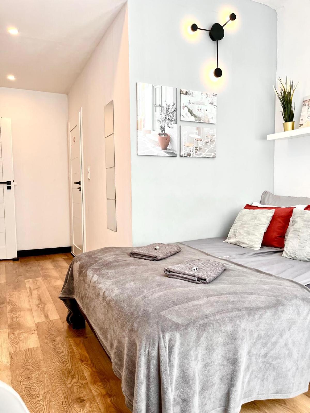 Special 1 Bed Room Condo Warszawa Center 외부 사진